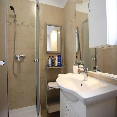 Holiday home In Vrbnik/insel Krk 13634 Vrbnik